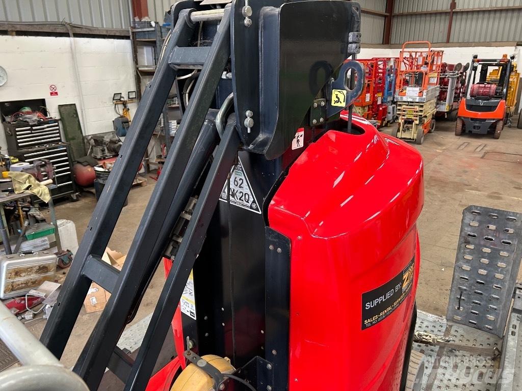 Manitou 100 VJR 客货电梯