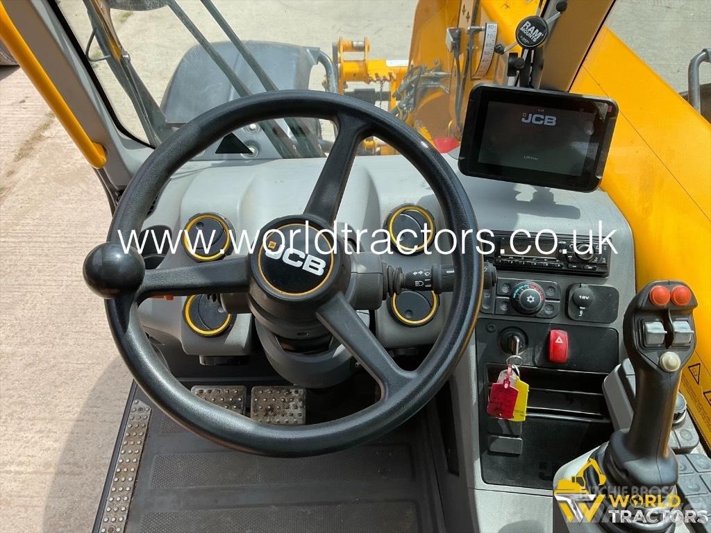 JCB 560-80 伸缩臂叉装车|叉装车