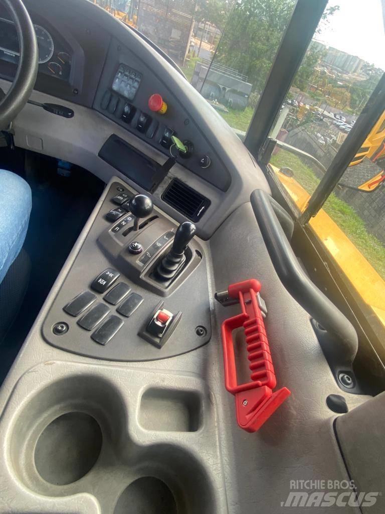 Volvo A 30 G 铰接式自卸车