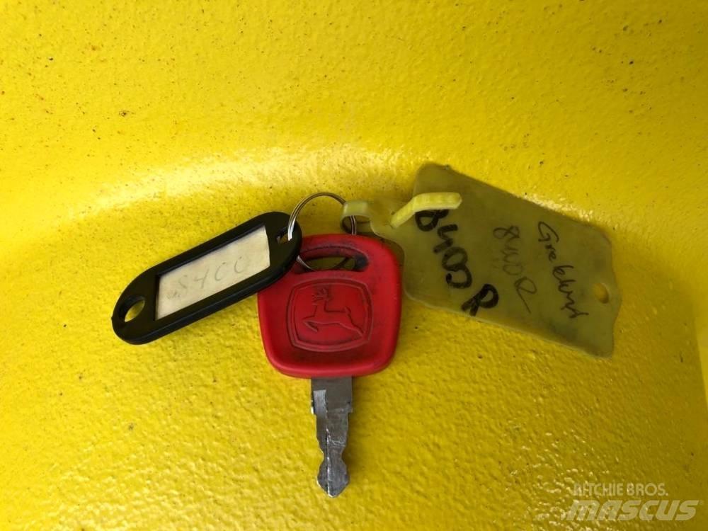 John Deere 8400 R 拖拉机/农用车