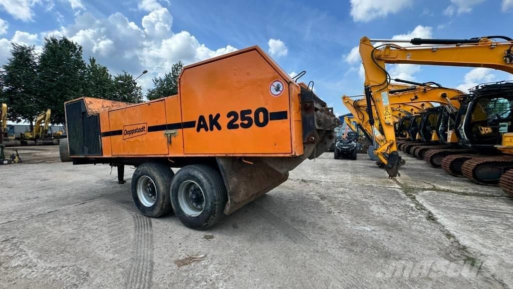 Doppstadt AK 250 废料粉碎机