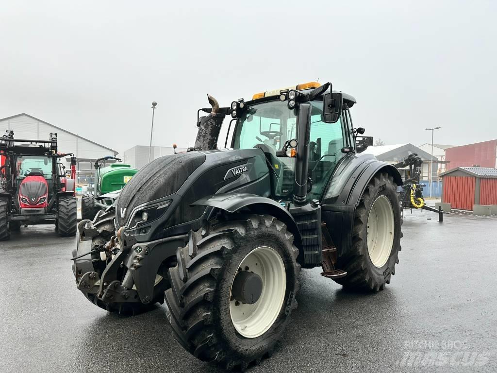 Valtra T 214 D 拖拉机/农用车