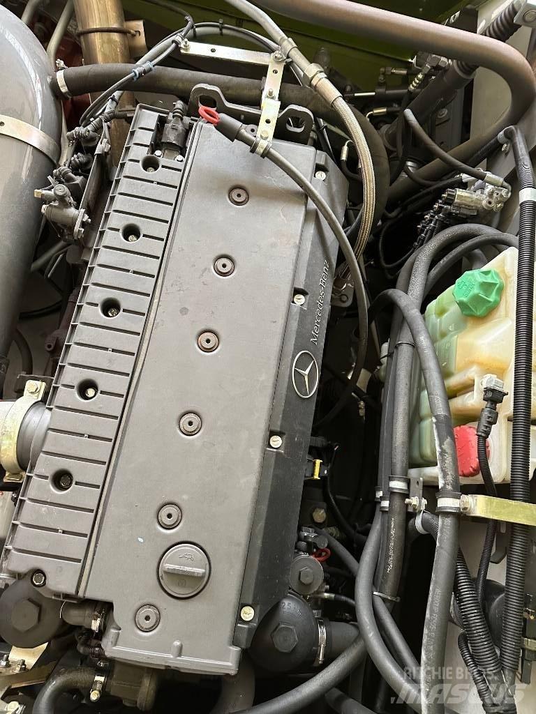 CLAAS Tucano 450 联合收割机