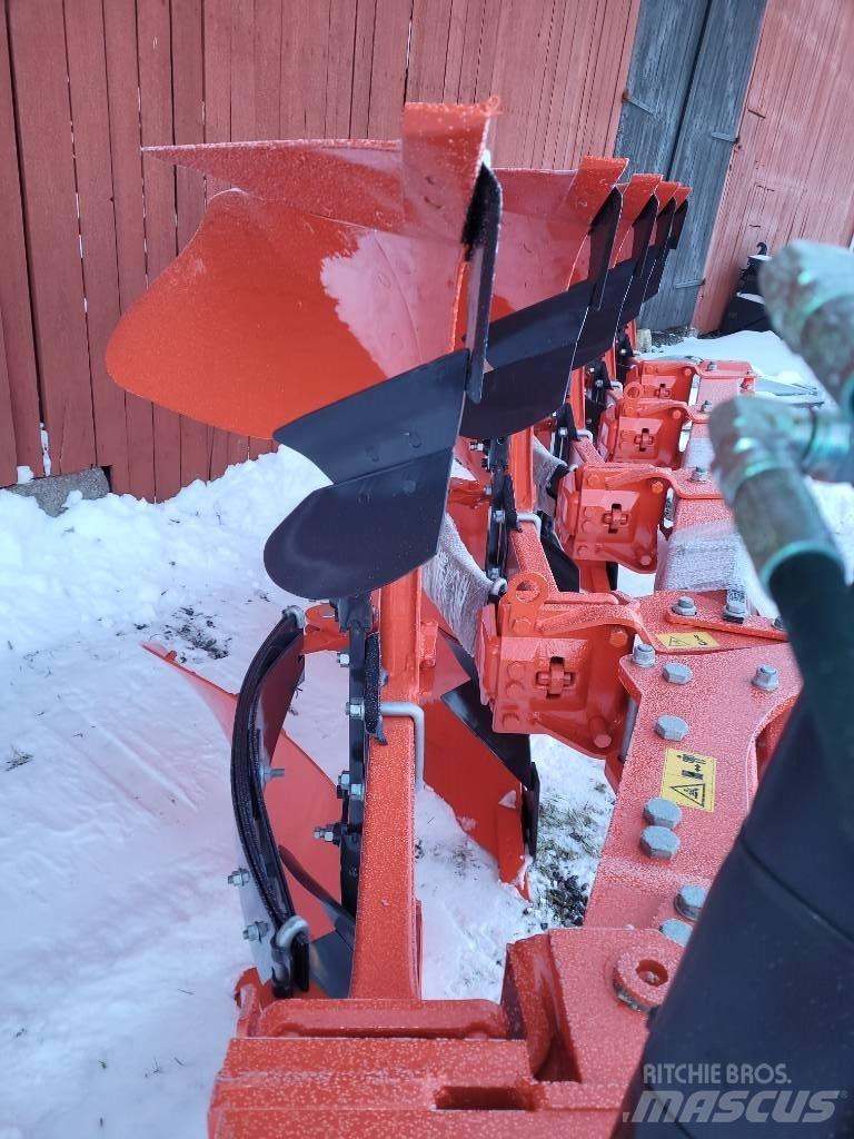 Kubota RM 3005V 双向犁