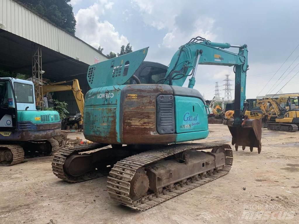 Kobelco SK 135 履带挖掘机