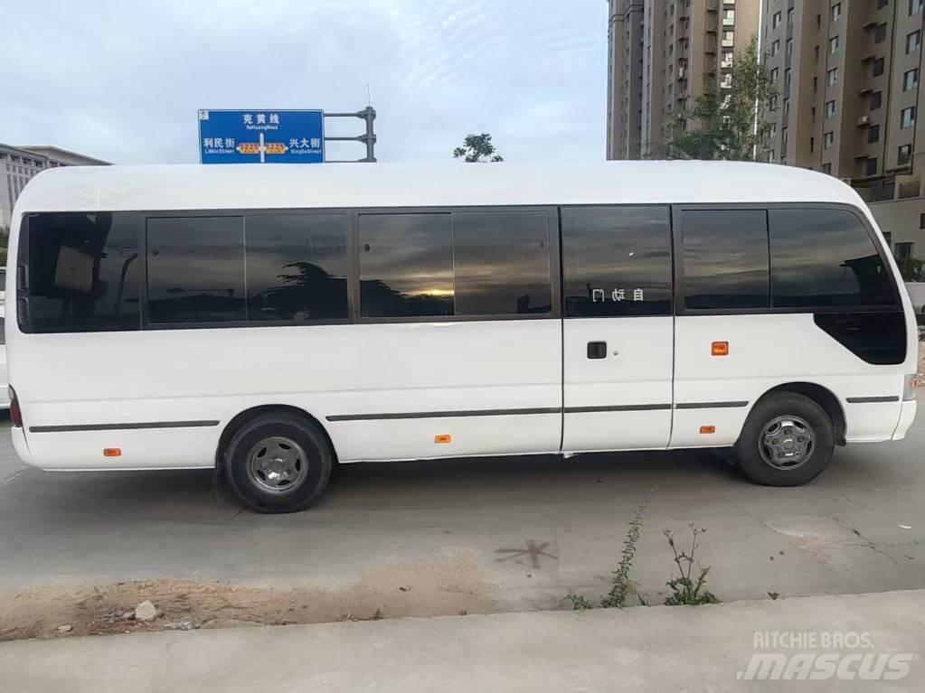 Toyota Coaster 公路客运汽车