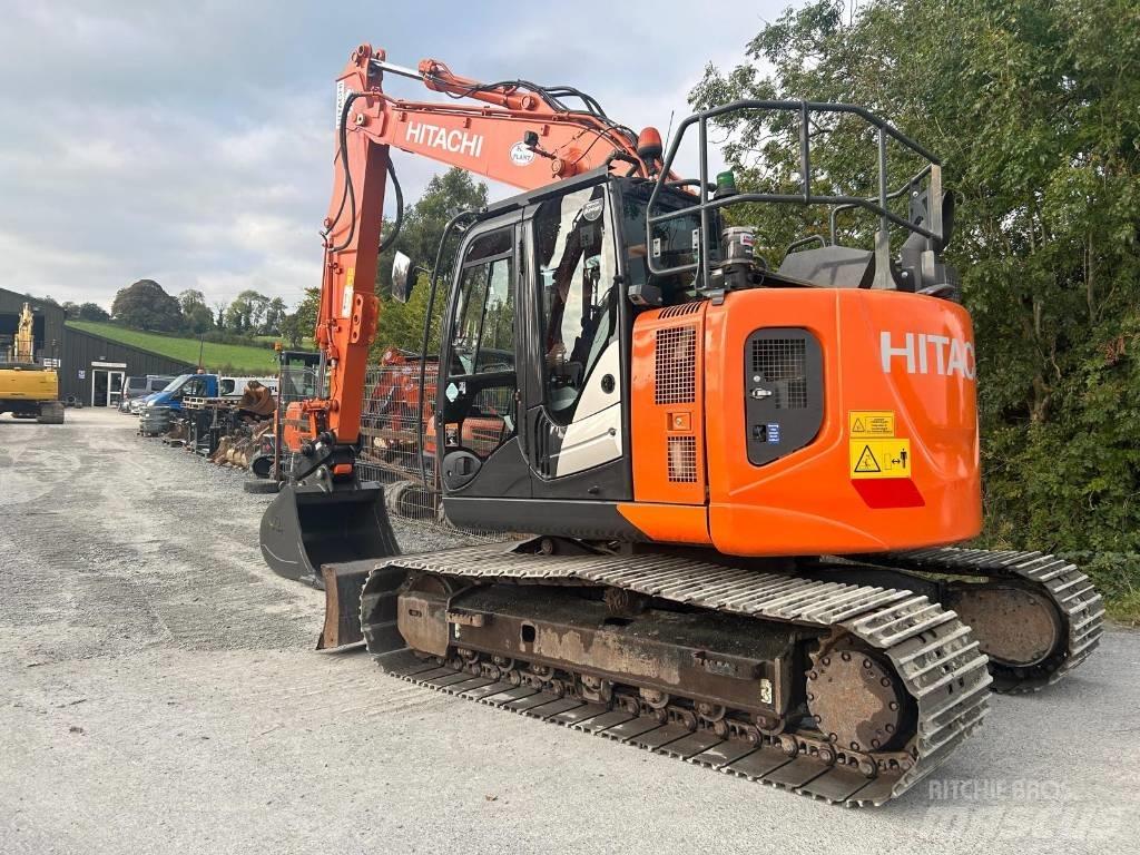 Hitachi ZX 135 US-6 履带挖掘机