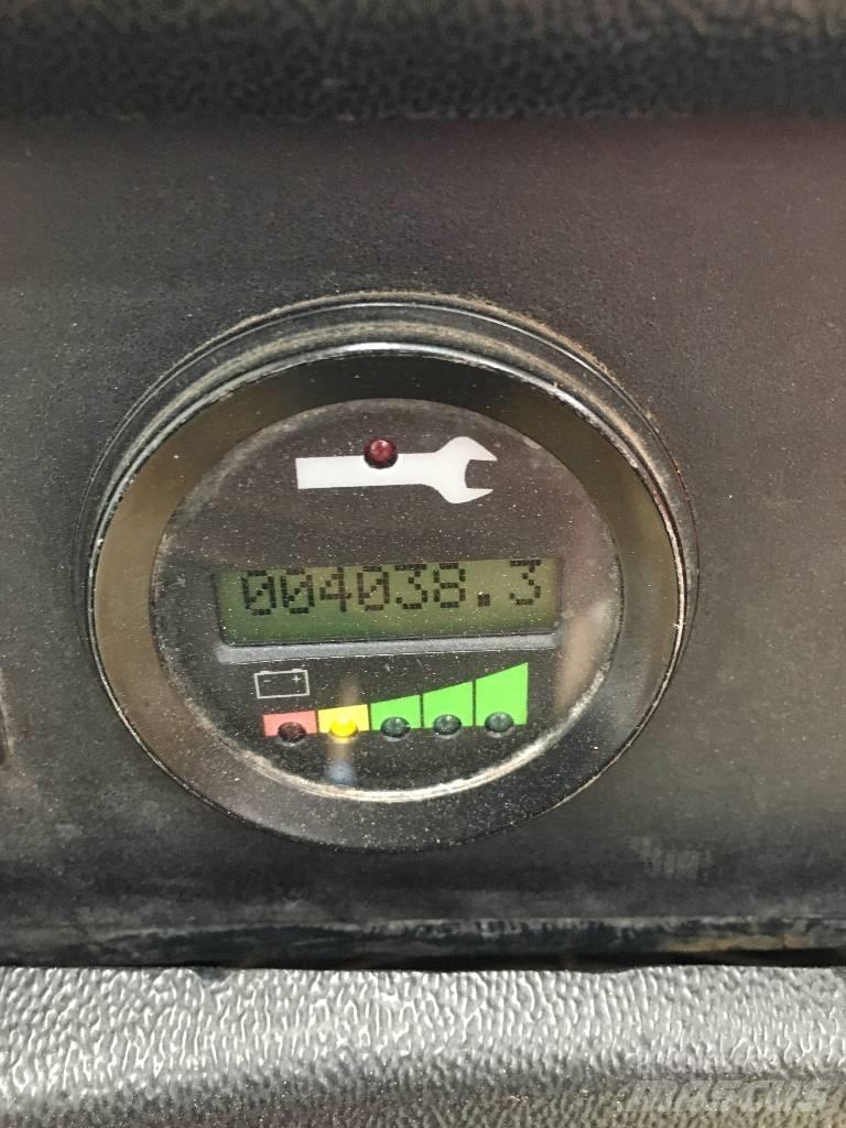 Hyster R30XMF2 高举式装载机