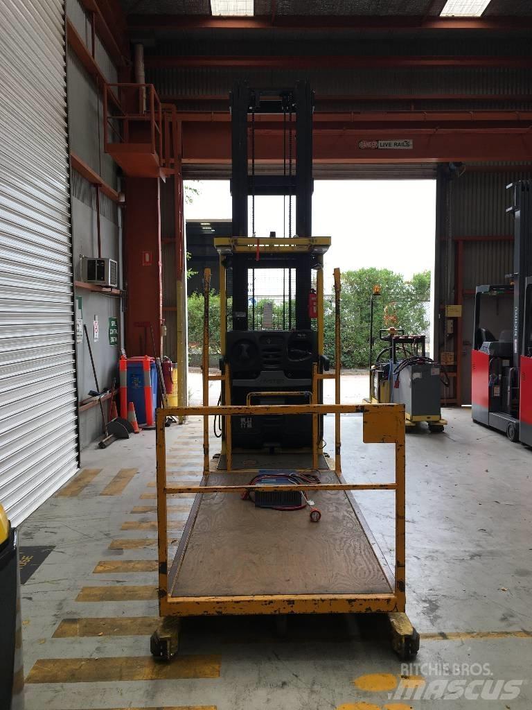 Hyster R30XMF2 高举式装载机