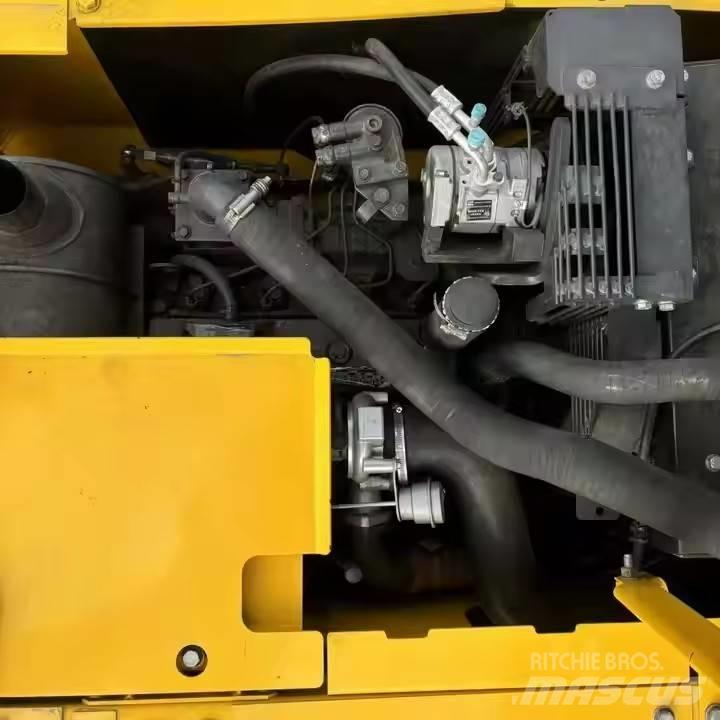 Komatsu PC 130 履带挖掘机