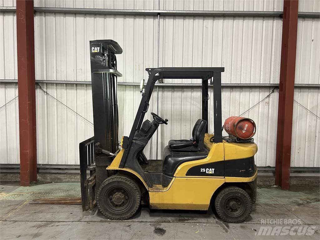 CAT GP25NT 天然气叉车