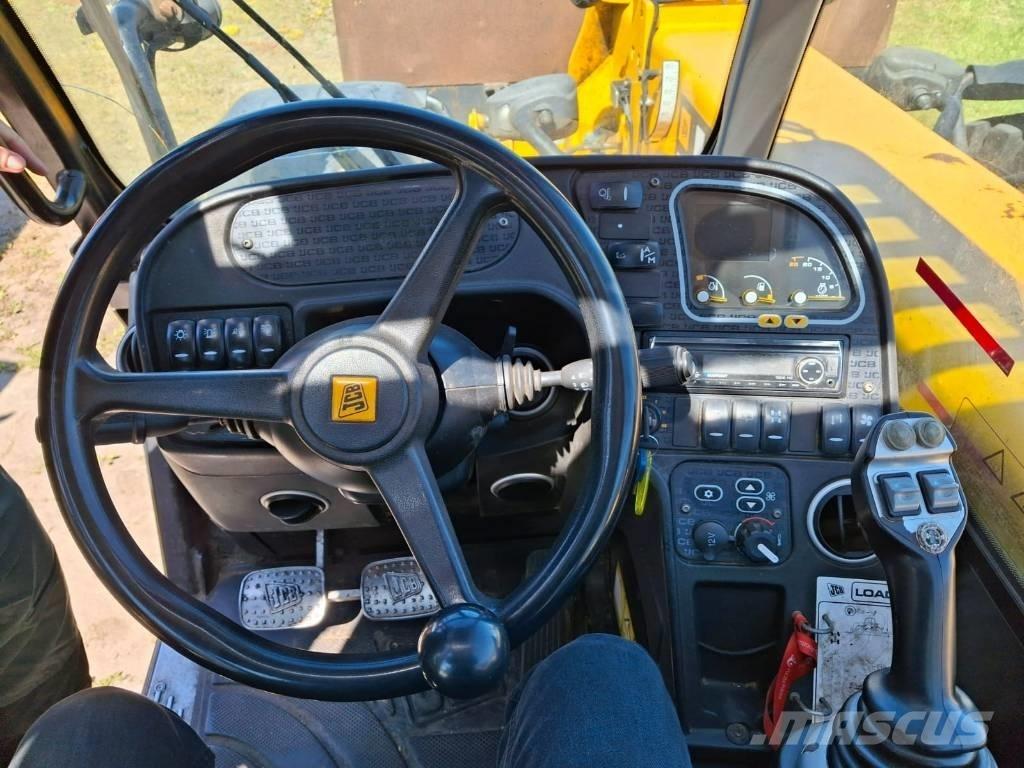 JCB 560-80 Agri Plus 伸缩轮式装载机