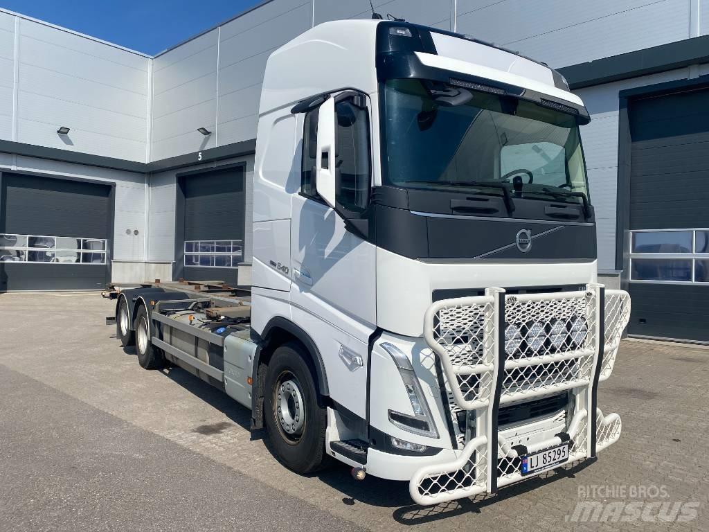 Volvo FH 540 集装箱叉车