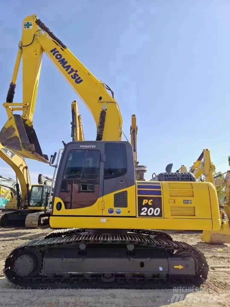 Komatsu PC 200-8 履带挖掘机