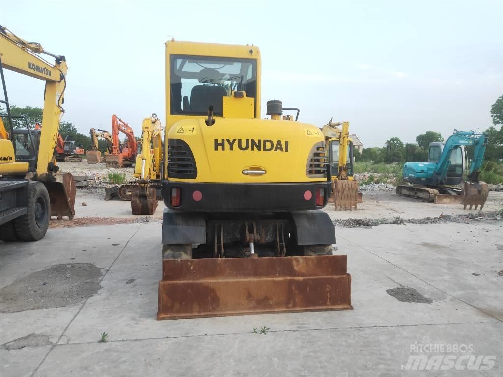 Hyundai R60W-7 轮式挖掘机