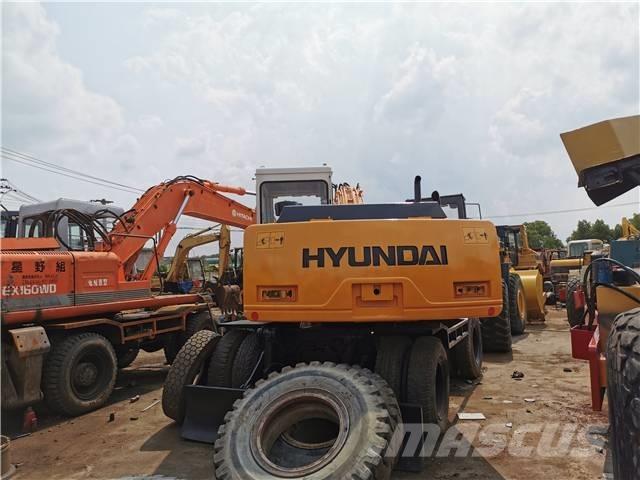 Hyundai R130WD 履带挖掘机