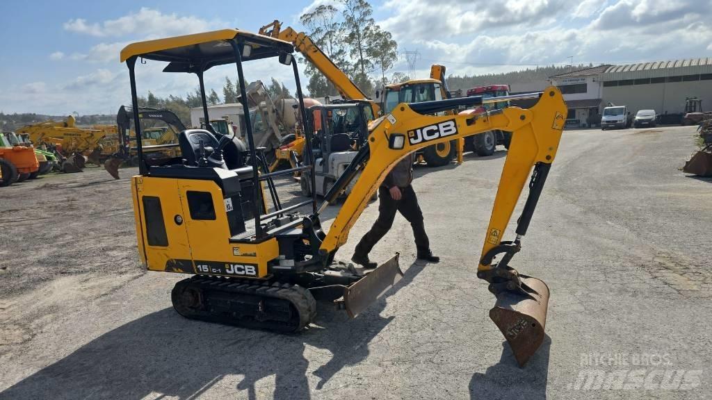 JCB 15 C-1 小型挖掘机