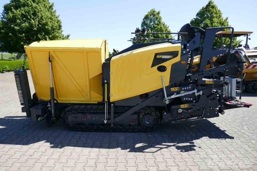 Bomag BF 200 C-2 小型沥青摊铺机
