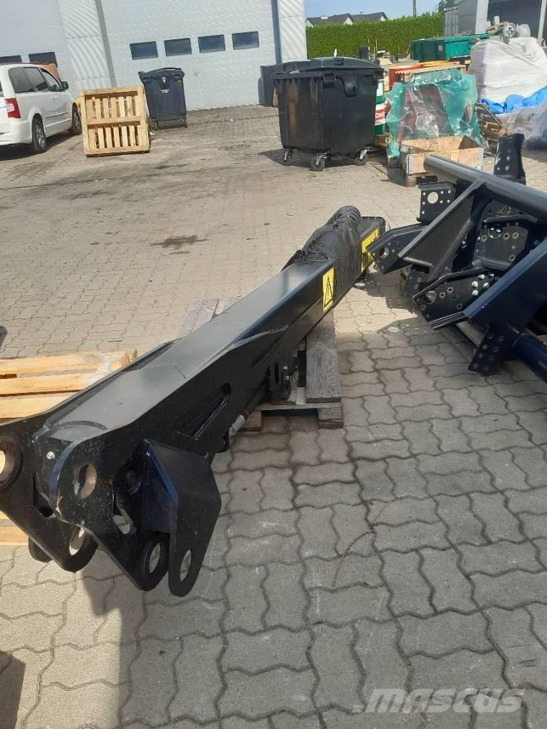 Komatsu 901.6 收割起重机
