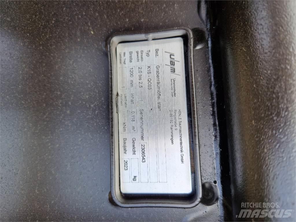 Doosan DX27z 小型挖掘机