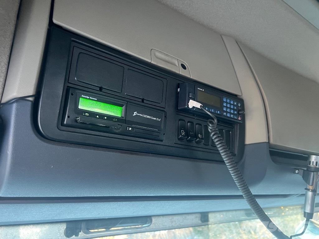 Scania R 560 牵引车