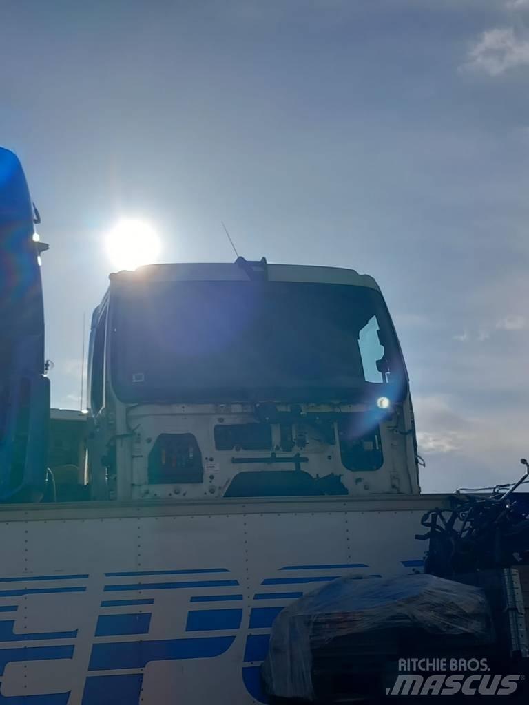 DAF LF45.160 驾驶室与内部