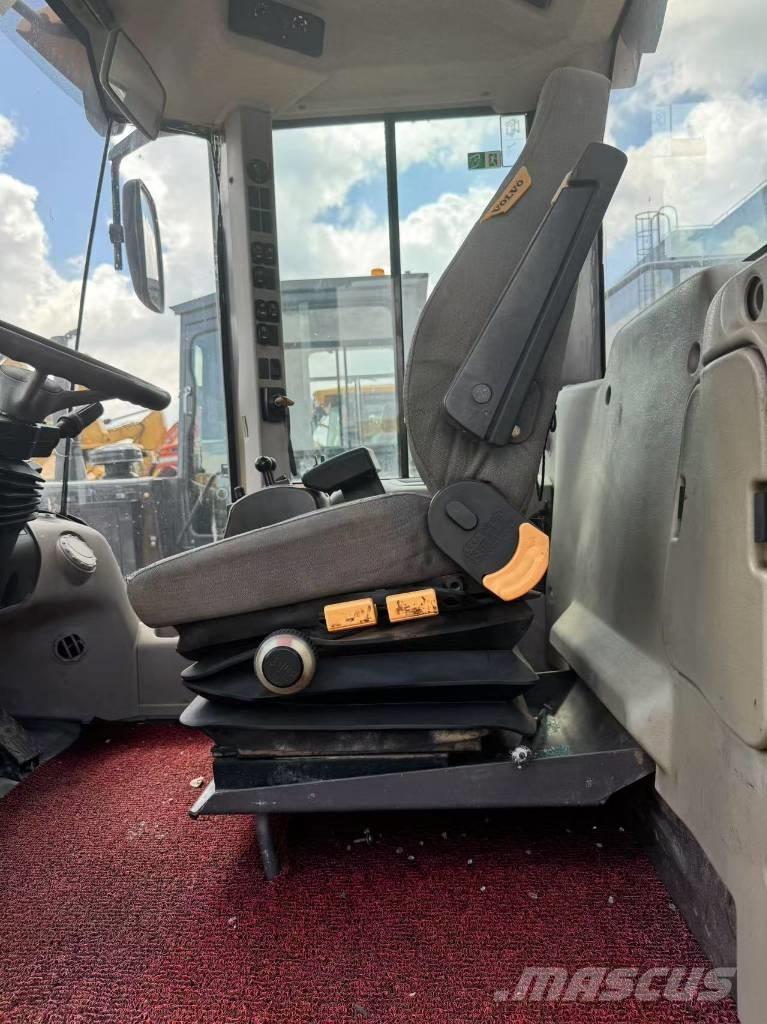 Volvo L 105 轮式装载机