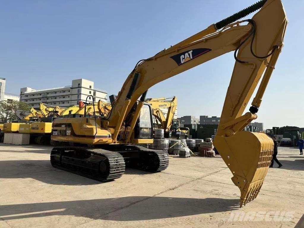 CAT 325 B L 履带挖掘机