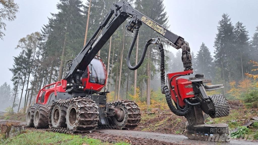 Komatsu 931 XC 收割机
