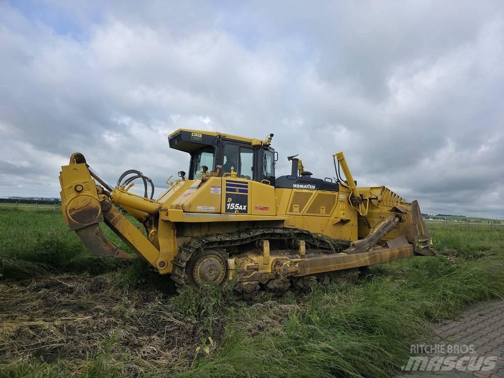 Komatsu D155AX-8 履带式推土机