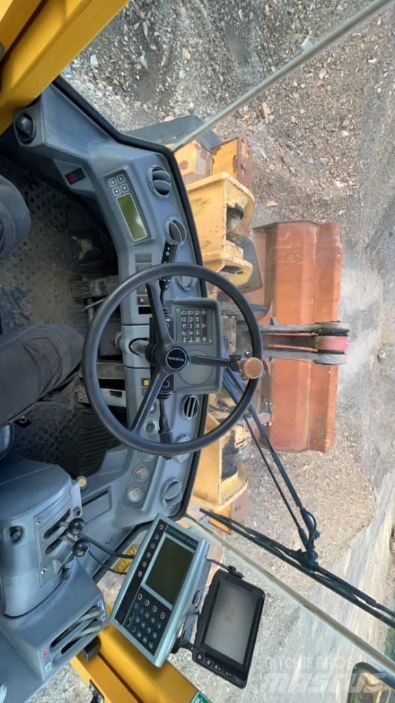 Volvo L 180 C 轮式装载机