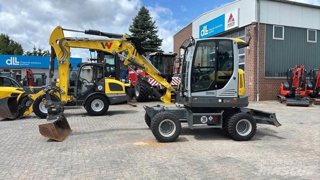Wacker Neuson EW65 特种挖掘机