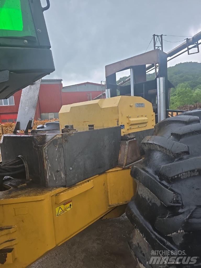 CAT 525 C 粉碎机