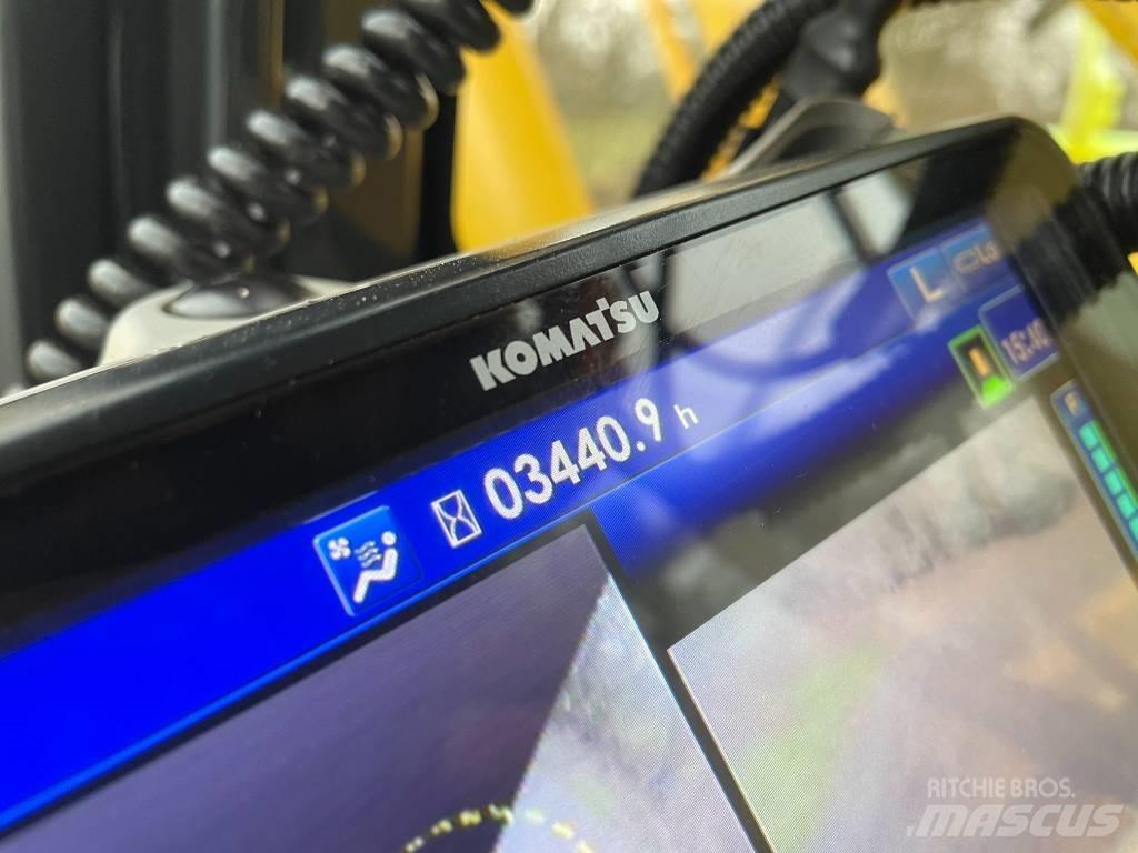 Komatsu PC 138 长臂挖掘机