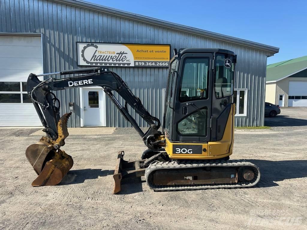 John Deere 30G 小型挖掘机