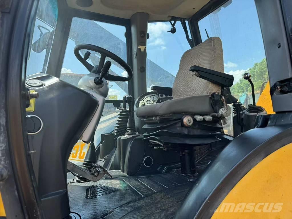 JCB 3 CX 反铲装载机
