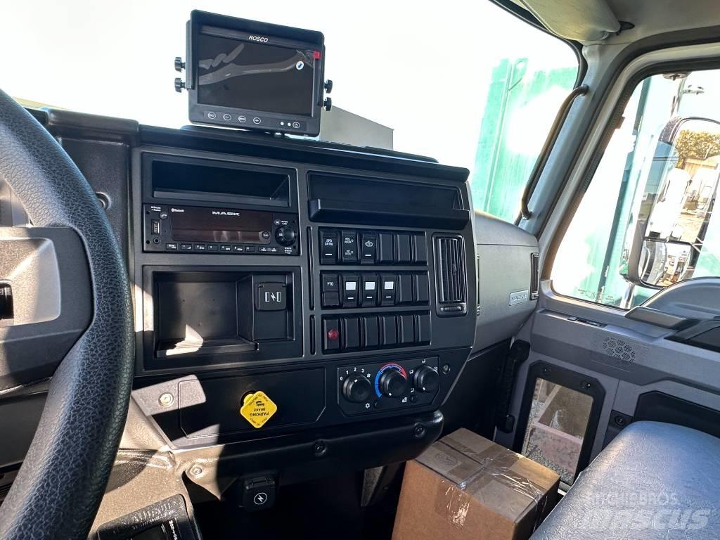 Mack MD6 垃圾车