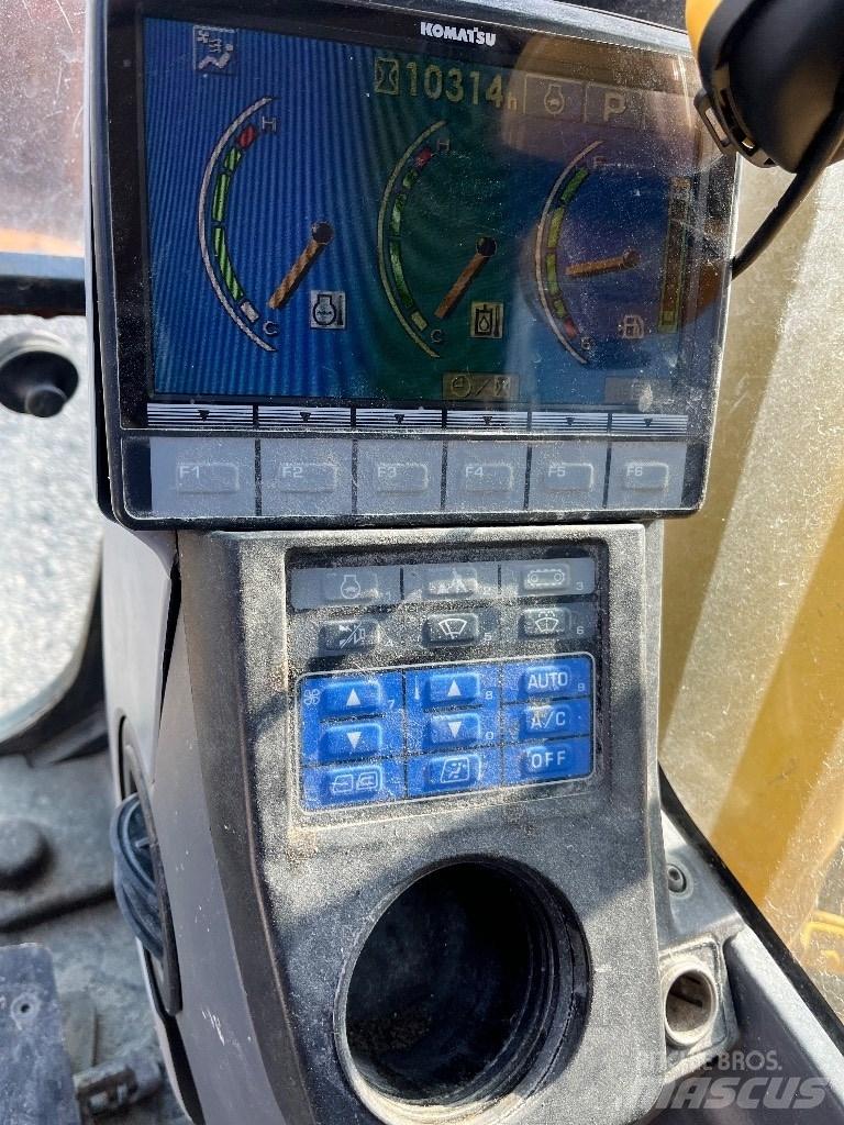Volvo Pc240-7 履带挖掘机