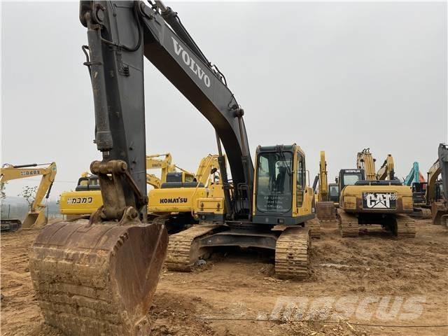 Volvo EC210B 履带挖掘机
