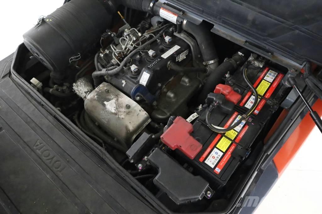 Toyota 40-8 FD45 N 柴油叉车