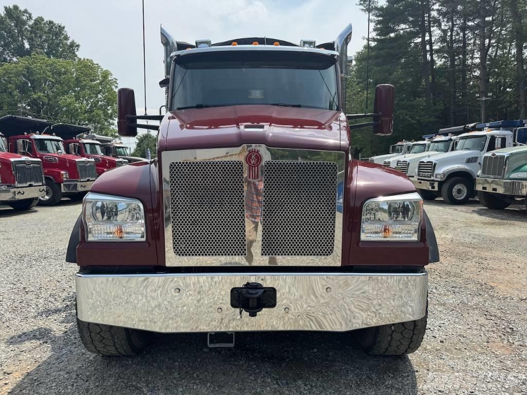 Kenworth T 880 自卸式货车