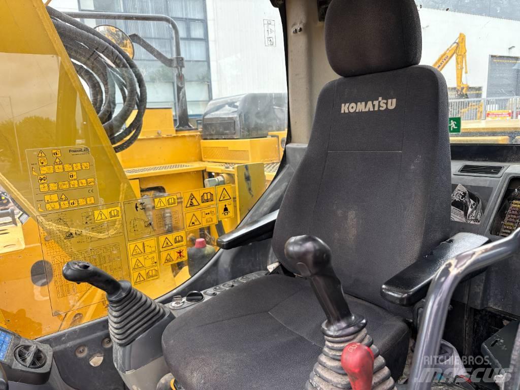 Komatsu PC138US-11 履带挖掘机