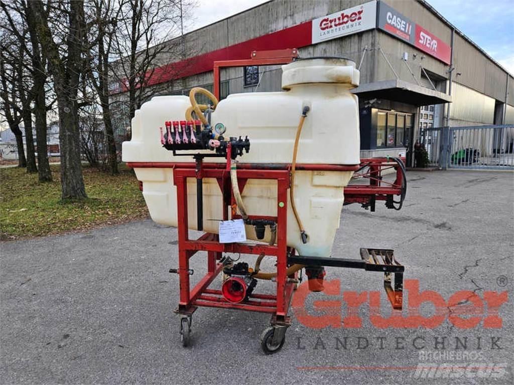 Schmotzer 800 l 牵引式喷雾机