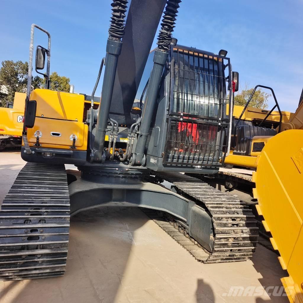 Hyundai 220LC-9T 履带挖掘机