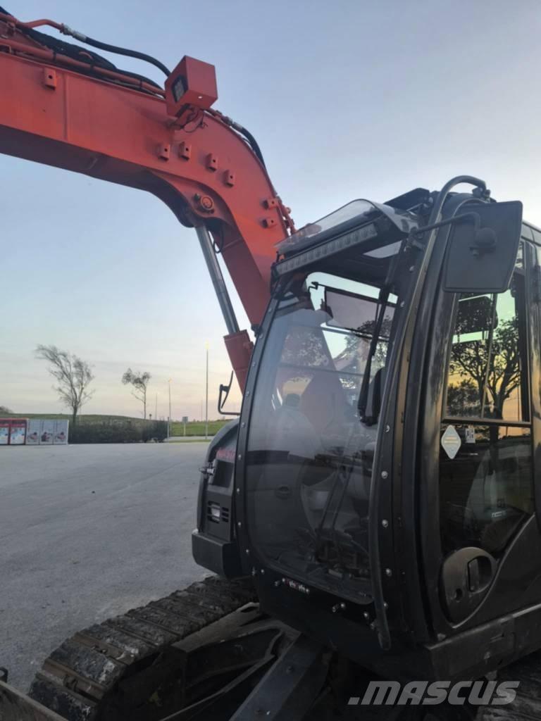 Hitachi ZX 85 US-5 中型挖掘机