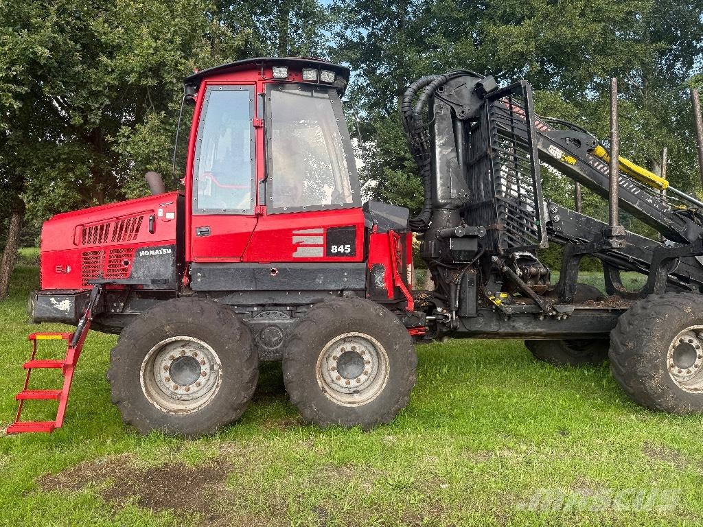 Komatsu 845 集运机