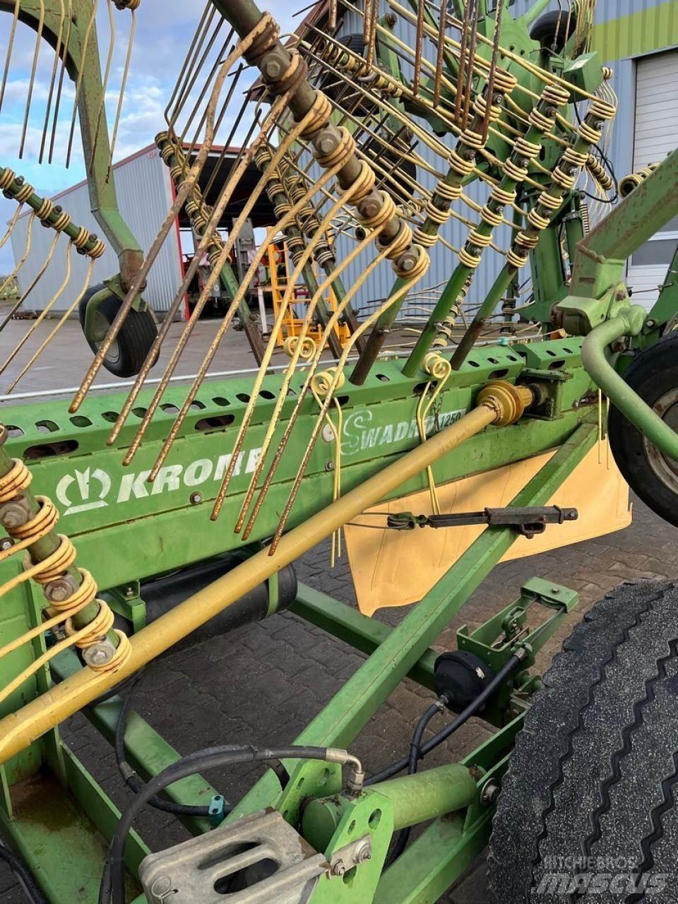 Krone Swadro 1250 料堆整形机