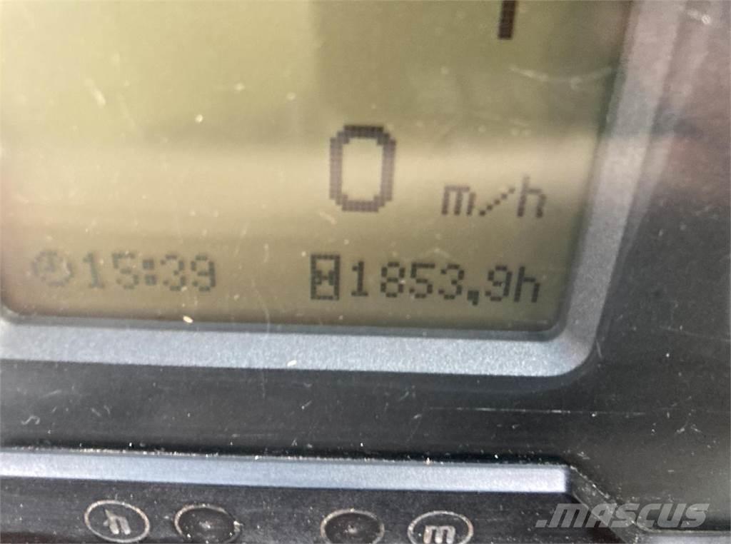 John Deere 6820 拖拉机/农用车