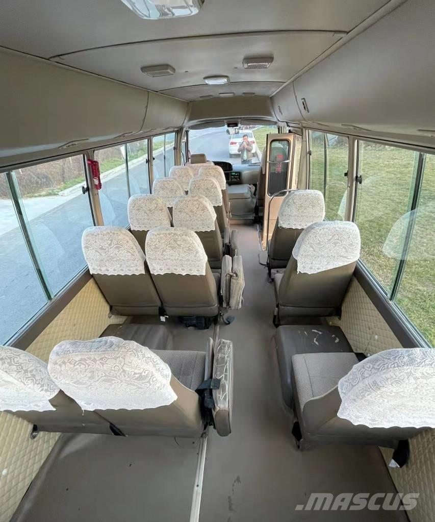 Toyota Coaster Bus 迷你巴士