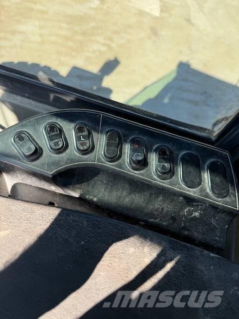 Komatsu WA 470-7 轮式装载机